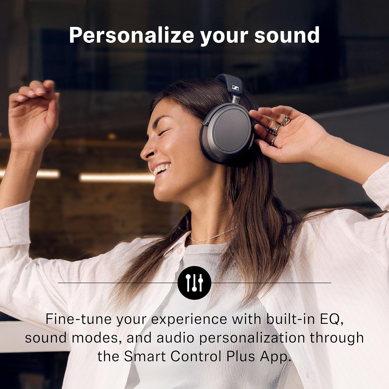 Sennheiser Auriculares MOMENTUM 4 Wireless, Auriculares Bluetooth Para Llamadas Nítidas Con Cancelación De Ruido Adaptativa, 60 Horas De Duración De La Batería, Sonido Personalizable - Blanco