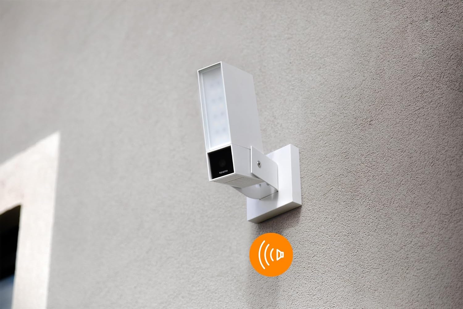 Smart Outdoor Security Camera with 105-Db Siren & Wifi | Sends Alerts to Your Smartphone | Floodlight & Movement Detection | Night Vision | Security without Monthly Fees (White)